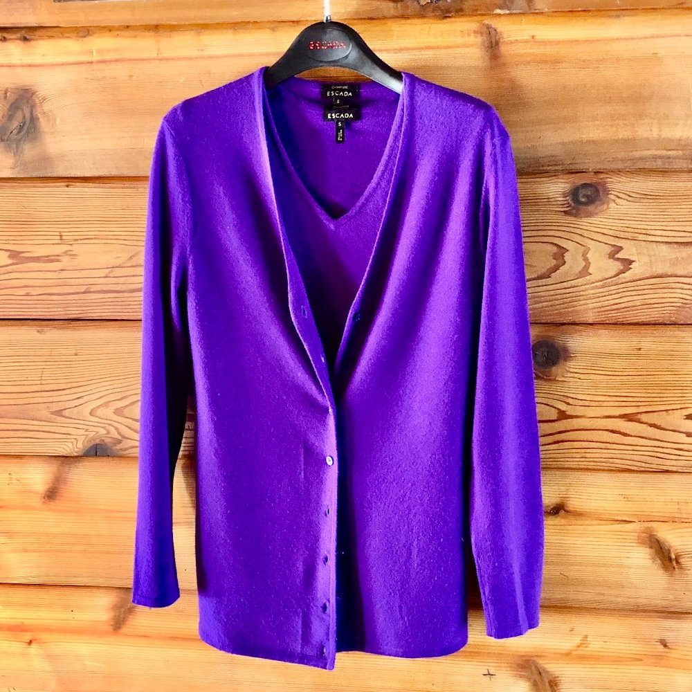 Escada Sweater set, 100% Cashmere, Purple, Size S, V-neck style